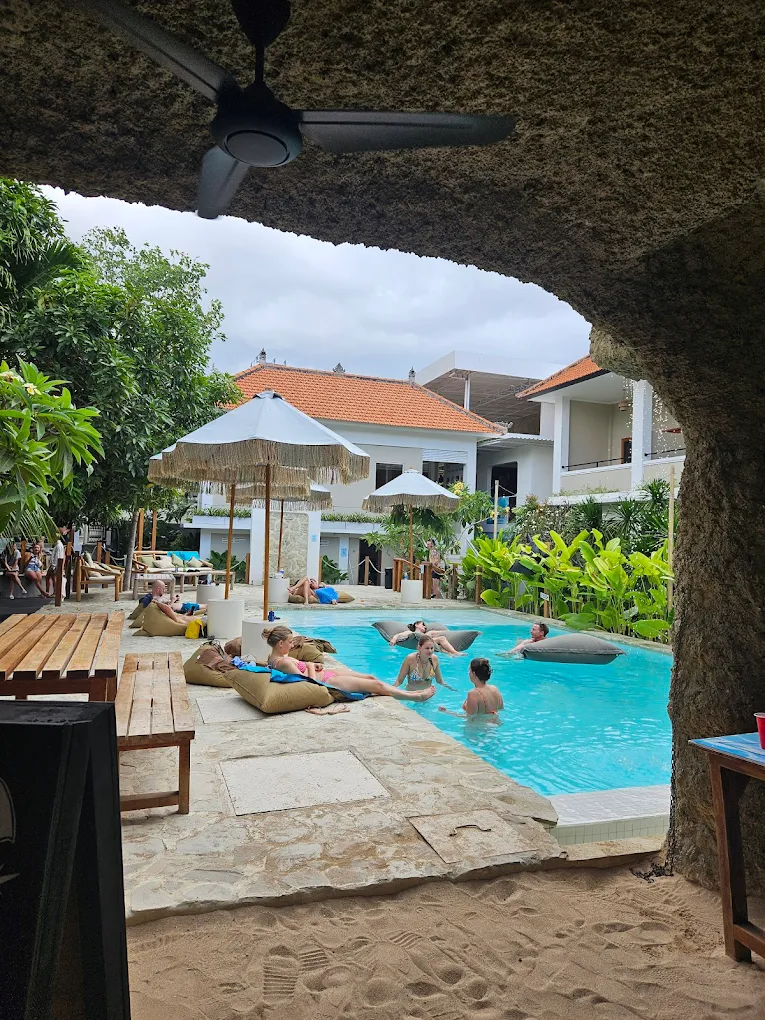 Mad Monkey Hostel Uluwatu