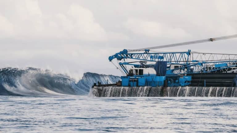 Shipwrecks Surfing